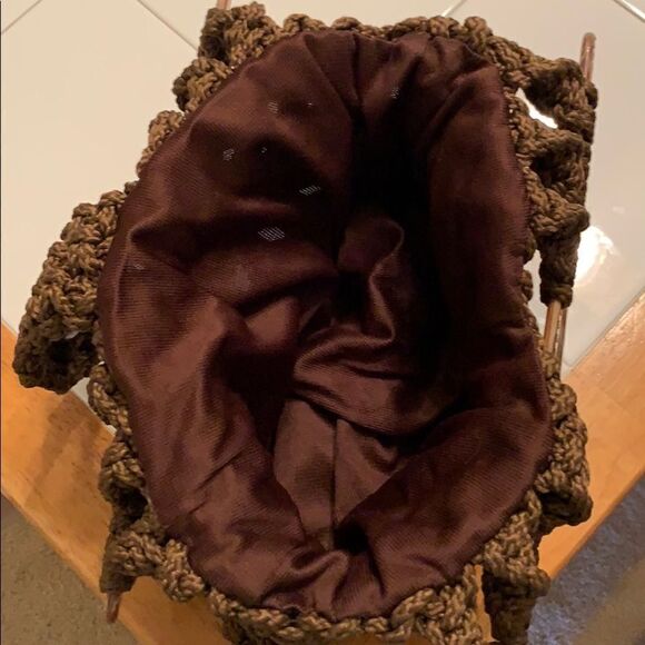 Vtg 70s brown macrame purse with plastic handles - Picture 3 of 7